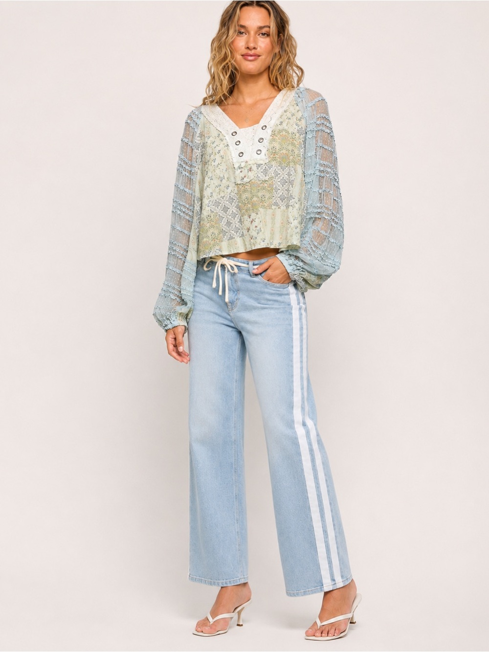 424. RISEN Women’s Slouchy Light Blue Side-Stripe Wide Leg Jeans NEW